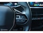 Peugeot e-2008 EV GT 50 kWh | 3-Fase | ACC | 3d Dash | Stoelverwarming | Ambiant verlichting | Keyless entry en start | All seasons | Sportstoelen | Zwarte hemel