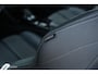 Peugeot e-2008 EV GT 50 kWh | 3-Fase | ACC | 3d Dash | Stoelverwarming | Ambiant verlichting | Keyless entry en start | All seasons | Sportstoelen | Zwarte hemel