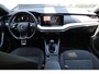 Skoda Octavia Combi 1.0 TSI Sport Business | Incl. 12 maanden Garantie | Cruise controle | Climate controle | Parkeersensoren achter | Keyless entry/start | Navigatie | Elektrische kofferbakklep | Apple CarPlay/Android Auto | Sfeerverlichting | Origineel NL Auto | NAP |
