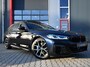 BMW 5-Serie Touring 530e M-Sport High Executive | Pano | Luchtvering | Harmon Kardon | Camera | Laser Led | Head-Up | Leder | Carplay | Stoelverwarming | 19'' | ACC | Keyless | Ambient+ | Digital Dash | Automaat | Trekhaak | Electric Seats