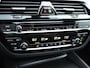 BMW 5-Serie Touring 530e M-Sport High Executive | Pano | Luchtvering | Harmon Kardon | Camera | Laser Led | Head-Up | Leder | Carplay | Stoelverwarming | 19'' | ACC | Keyless | Ambient+ | Digital Dash | Automaat | Trekhaak | Electric Seats