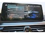 BMW 5-Serie Touring 530e M-Sport High Executive | Pano | Luchtvering | Harmon Kardon | Camera | Laser Led | Head-Up | Leder | Carplay | Stoelverwarming | 19'' | ACC | Keyless | Ambient+ | Digital Dash | Automaat | Trekhaak | Electric Seats