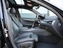 BMW 5-Serie Touring 530e M-Sport High Executive | Pano | Luchtvering | Harmon Kardon | Camera | Laser Led | Head-Up | Leder | Carplay | Stoelverwarming | 19'' | ACC | Keyless | Ambient+ | Digital Dash | Automaat | Trekhaak | Electric Seats