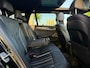 BMW 5-Serie Touring 530e M-Sport High Executive | Pano | Luchtvering | Harmon Kardon | Camera | Laser Led | Head-Up | Leder | Carplay | Stoelverwarming | 19'' | ACC | Keyless | Ambient+ | Digital Dash | Automaat | Trekhaak | Electric Seats