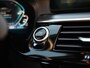 BMW 5-Serie Touring 530e M-Sport High Executive | Pano | Luchtvering | Harmon Kardon | Camera | Laser Led | Head-Up | Leder | Carplay | Stoelverwarming | 19'' | ACC | Keyless | Ambient+ | Digital Dash | Automaat | Trekhaak | Electric Seats