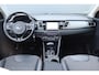 Kia Niro Hybrid 1.6 GDi Edition | Glazen schuif-/kanteldak | Camera |  Stoel en stuurverwarming