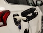 Mitsubishi Outlander 2.4 PHEV Intense+ 225Pk Automaat (APPLE CARPLAY, CAMERA, LEDER/ALCANTARA, SPORTSTOELEN, GETINT GLAS, TREKHAAK, NIEUWE APK, NIEUWSTAAT)