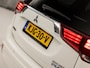Mitsubishi Outlander 2.4 PHEV Intense+ 225Pk Automaat (APPLE CARPLAY, CAMERA, LEDER/ALCANTARA, SPORTSTOELEN, GETINT GLAS, TREKHAAK, NIEUWE APK, NIEUWSTAAT)