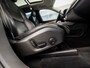 Volvo XC90 2.0 T8 Twin Engine AWD Inscription 7 Persoons 408Pk Automaat (PANORAMADAK, APPLE CARPLAY, MEMORY SEATS, HOUT INLEG, STOELKOELING/VERWARMING, HEAD-UP DISPLAY, GETINT GLAS, NIEUWE APK, NIEUWSTAAT)