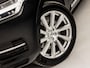 Volvo XC90 2.0 T8 Twin Engine AWD Inscription 7 Persoons 408Pk Automaat (PANORAMADAK, APPLE CARPLAY, MEMORY SEATS, HOUT INLEG, STOELKOELING/VERWARMING, HEAD-UP DISPLAY, GETINT GLAS, NIEUWE APK, NIEUWSTAAT)