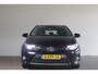 Toyota Auris 1.8 Hybrid Executive - NL- Auto!! Stoelverw I Camera I Parksens V+A