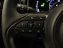 Toyota Yaris Cross 1.5 Hybrid 130 Dynamic - ACHTERUITRIJCAMERA - AUTOMATISCHE AIRCO - APPLE CARPLAY/ANDROID AUTO - DODEHOEKDETECTIE - ADAPTIEVE CRUISE CONTROL - STOEL/STUUR/VOORRUIT VERWARMING - - VERKEERSBORDDETECTIE - LED KOPLAMPEN - GROOTLICHTASSISTENT - DRAADLOZE TELEFOONLADER - VOLLEDIG DIGITAAL INSTRUMENTENPANEEL - AANHANGER ASSISTENT - LICHTMETALEN VELGEN 17" - EXTRA GETINT GLAS - GELUIDSISOLEREND GLAS - DAKRAILS - VERMOEIDHEIDSHERKENNING