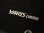 Toyota Yaris Cross 1.5 Hybrid 130 Dynamic - ACHTERUITRIJCAMERA - AUTOMATISCHE AIRCO - APPLE CARPLAY/ANDROID AUTO - DODEHOEKDETECTIE - ADAPTIEVE CRUISE CONTROL - STOEL/STUUR/VOORRUIT VERWARMING - - VERKEERSBORDDETECTIE - LED KOPLAMPEN - GROOTLICHTASSISTENT - DRAADLOZE TELEFOONLADER - VOLLEDIG DIGITAAL INSTRUMENTENPANEEL - AANHANGER ASSISTENT - LICHTMETALEN VELGEN 17" - EXTRA GETINT GLAS - GELUIDSISOLEREND GLAS - DAKRAILS - VERMOEIDHEIDSHERKENNING