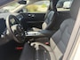 Volvo V60 2.0 B4 Plus Dark | Leder | CarPlay | Trekhaak | Winterpack | Memory-seats