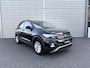Volkswagen T-Cross 1.0 110pk TSI Style | Parkeersensoren voor en achter | Apple Carplay | Cruise control | Lichtmetalen velgen | Airco |