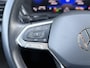 Volkswagen T-Cross 1.0 110pk TSI Style | Parkeersensoren voor en achter | Apple Carplay | Cruise control | Lichtmetalen velgen | Airco |