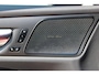 Volvo V60 B4 Plus Bright | Trekhaak | All-Season Banden | Harman/Kardon Premium Geluidssysteem | Adaptieve Cruise Control | Pilot Assist | Elektrische Achterklep | Keyless Entry | Stuurverwarming | Stoelverwarming Voor- en Achter | Lichtmetalen Velgen