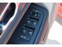 Volvo V60 B4 Plus Bright | Trekhaak | All-Season Banden | Harman/Kardon Premium Geluidssysteem | Adaptieve Cruise Control | Pilot Assist | Elektrische Achterklep | Keyless Entry | Stuurverwarming | Stoelverwarming Voor- en Achter | Lichtmetalen Velgen