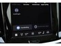 Volvo V60 B4 Plus Bright | Trekhaak | All-Season Banden | Harman/Kardon Premium Geluidssysteem | Adaptieve Cruise Control | Pilot Assist | Elektrische Achterklep | Keyless Entry | Stuurverwarming | Stoelverwarming Voor- en Achter | Lichtmetalen Velgen