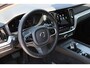 Volvo V60 B4 Plus Bright | Trekhaak | All-Season Banden | Harman/Kardon Premium Geluidssysteem | Adaptieve Cruise Control | Pilot Assist | Elektrische Achterklep | Keyless Entry | Stuurverwarming | Stoelverwarming Voor- en Achter | Lichtmetalen Velgen