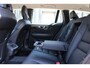 Volvo V60 B4 Plus Bright | Trekhaak | All-Season Banden | Harman/Kardon Premium Geluidssysteem | Adaptieve Cruise Control | Pilot Assist | Elektrische Achterklep | Keyless Entry | Stuurverwarming | Stoelverwarming Voor- en Achter | Lichtmetalen Velgen