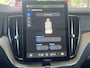 Volvo XC60 2.0 T6 Plug-in hybrid AWD Ultra Dark Luchtvering Bowers en Wilkins Audio Nappa Leder Massagestoelen Stoelventilatie 21 Inch Velgen 360 Camera Elektrische comfortstoelen Apple Carplay Android Auto Stuurverwarming Vol Opties Nieuwe Auto ! Incl. BTW