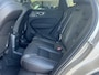 Volvo XC60 2.0 T6 Plug-in hybrid AWD Ultra Dark Luchtvering Bowers en Wilkins Audio Nappa Leder Massagestoelen Stoelventilatie 21 Inch Velgen 360 Camera Elektrische comfortstoelen Apple Carplay Android Auto Stuurverwarming Vol Opties Nieuwe Auto ! Incl. BTW