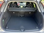 Volvo XC60 2.0 T6 Plug-in hybrid AWD Ultra Dark Luchtvering Bowers en Wilkins Audio Nappa Leder Massagestoelen Stoelventilatie 21 Inch Velgen 360 Camera Elektrische comfortstoelen Apple Carplay Android Auto Stuurverwarming Vol Opties Nieuwe Auto ! Incl. BTW