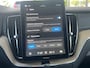 Volvo XC60 2.0 T6 Plug-in hybrid AWD Ultra Dark Luchtvering Bowers en Wilkins Audio Nappa Leder Massagestoelen Stoelventilatie 21 Inch Velgen 360 Camera Elektrische comfortstoelen Apple Carplay Android Auto Stuurverwarming Vol Opties Nieuwe Auto ! Incl. BTW