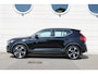 Volvo XC40 T5 Recharge Inscription | Panoramadak | Verwarmbare voorstoelen en stuurwiel | Premium audio by Harman Kardon | Apple carplay/Anrdoid auto | Rondom zichtcamera |