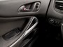 Opel Zafira Tourer 1.4 Sport 7 Persoons (AIRCO, GETINT GLAS, TREKHAAK, SPORTSTOELEN, LM VELGEN, PARKEERSENSOREN, CRUISE, NIEUWE APK, NIEUWSTAAT)