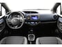 Toyota Yaris 1.5 Hybrid BI-Tone | Stoelverwarming | Cruise Control | Led Verlichting | All season banden |