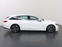 Mercedes-Benz E-klasse Estate 300 e Luxury Line | Achteruitrijcamera | Winter Pakket | 19" lichtmetalen velgen | Apple Carplay |