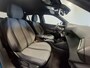Peugeot e-2008 EV Allure Avantage 54 kWh | Android/Apple Carplay | LM Velgen 17" | PDC Voor en Achter | Cruise Control | Bluetooth | DAB | Airco |