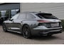 Audi A6 Avant e-hybrid Competition Pano l Trekhaak l S-stoelen l