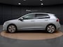 Volkswagen Golf 1.5 TSI Oranje Edition | Camera | ACC | LED | Spiegelpakket | Getint Glas | Carplay | 17'' |