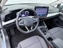 Volkswagen Golf 1.5 TSI Oranje Edition | Camera | ACC | LED | Spiegelpakket | Getint Glas | Carplay | 17'' |