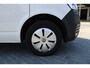 Volkswagen Transporter 2.0 TDI L2H1 28 / App-Connect / Parkeersensoren a / Cruise control