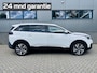 Peugeot 5008 1.2 PureTech Allure | nieuwe distributieriem | Trekhaak | 7-persoons | 24 mnd Garantie | Muziek streamen