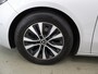 Mercedes-Benz B-klasse 180 Business Solution Luxury | Panoramadak | Sfeerverlichting | Widescreen | Getint glas | Stoelverwarming |