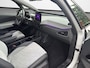 Volkswagen ID.3 Pro Edition 204pk 58kWh | Trekhaak | Stoel/Stuur verwarming | Navi | 19"LMV