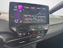 Volkswagen ID.3 Pro Edition 204pk 58kWh | Trekhaak | Stoel/Stuur verwarming | Navi | 19"LMV