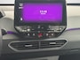Volkswagen ID.3 Pro Edition 204pk 58kWh | Trekhaak | Stoel/Stuur verwarming | Navi | 19"LMV