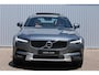 Volvo V90 Cross Country T6 AWD Pro | Massagestoelen Geventileerd | Bowers & Wilkins | 360 Graden Camera | Panoramadak | Adaptieve Cruise Control | Apple Carplay/ Andoid Auto | Gelamineerde Zijruiten | Standkachel