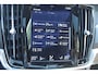 Volvo V90 Cross Country T6 AWD Pro | Massagestoelen Geventileerd | Bowers & Wilkins | 360 Graden Camera | Panoramadak | Adaptieve Cruise Control | Apple Carplay/ Andoid Auto | Gelamineerde Zijruiten | Standkachel