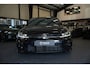 Volkswagen Golf 2.0 TSI 301 pk 4Motion R / Akraprovic/ Dynaudio/ ACC/ DCC/ Keyless/ Virtual/ Adapt.Cruise/ Pano-Dak/ Downpipe/ Camera/ 19''LMV