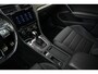 Volkswagen Golf 2.0 TSI 301 pk 4Motion R / Akraprovic/ Dynaudio/ ACC/ DCC/ Keyless/ Virtual/ Adapt.Cruise/ Pano-Dak/ Downpipe/ Camera/ 19''LMV