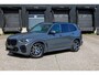 BMW X5 xDrive45e High Executive | BTW | M-SPORT | HUD | 4WIELSTUURING | SKYLOUNGE | CABRON | 22'' | ACC | DEALER ONDH | 360 |