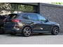 BMW X5 xDrive45e High Executive | BTW | M-SPORT | HUD | 4WIELSTUURING | SKYLOUNGE | CABRON | 22'' | ACC | DEALER ONDH | 360 |