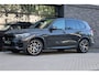 BMW X5 xDrive45e High Executive | BTW | M-SPORT | HUD | 4WIELSTUURING | SKYLOUNGE | CABRON | 22'' | ACC | DEALER ONDH | 360 |